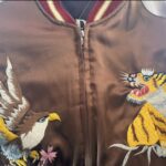 東洋スカジャンジッパー開いて来る