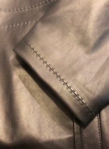 レザージャケット袖丈詰め　短く　東京都内　目黒区　革製品修理　靴修理ロンゴロンゴ　