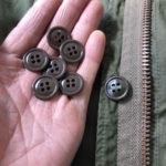 M51　フィールドジャケットボタン交換